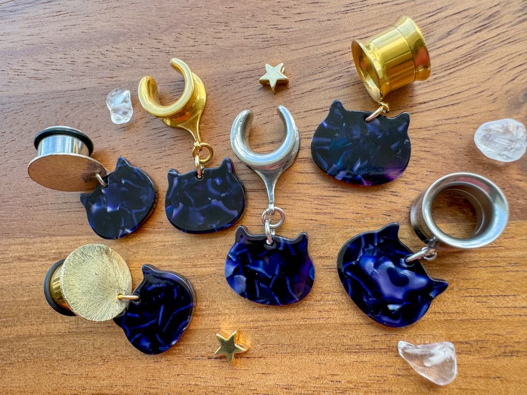 Navy Cat Heads