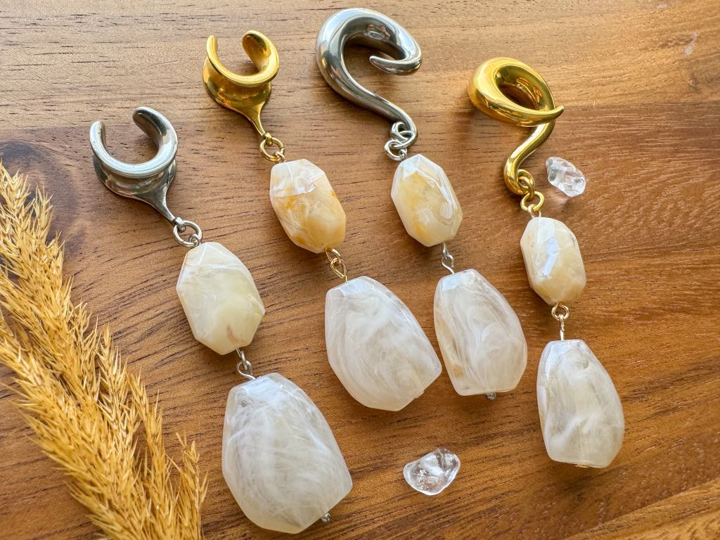 Acrylic Beige Faux Stones