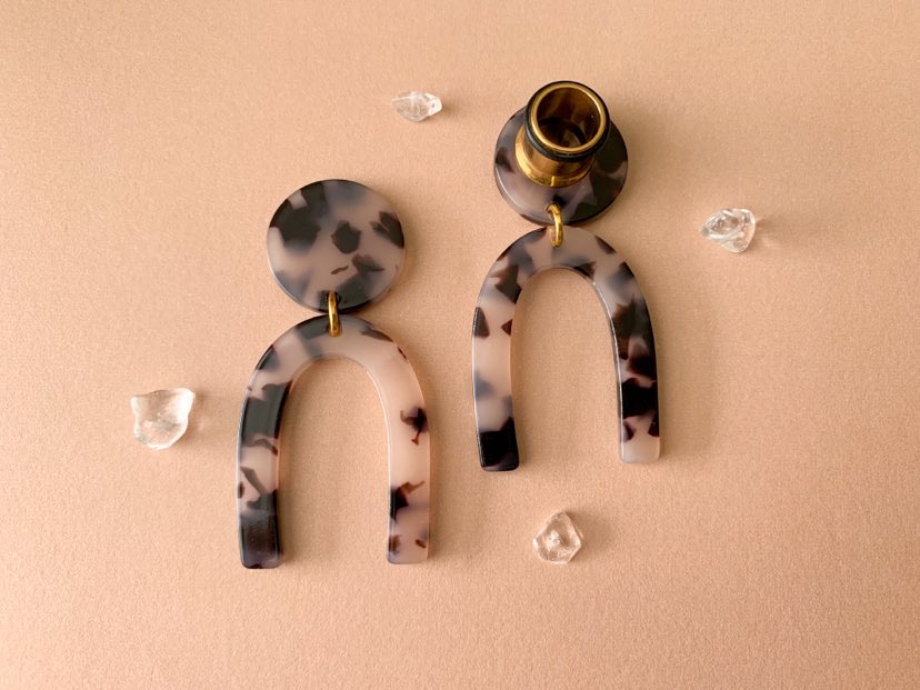 Beige & Brown Tortoiseshell U-Shaped Charm