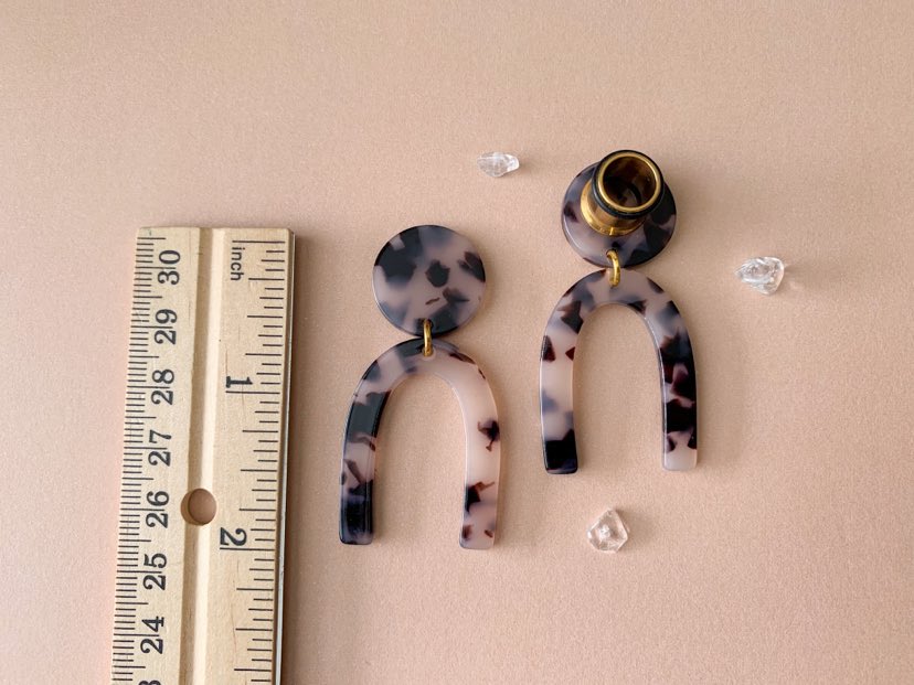 Beige & Brown Tortoiseshell U-Shaped Charm