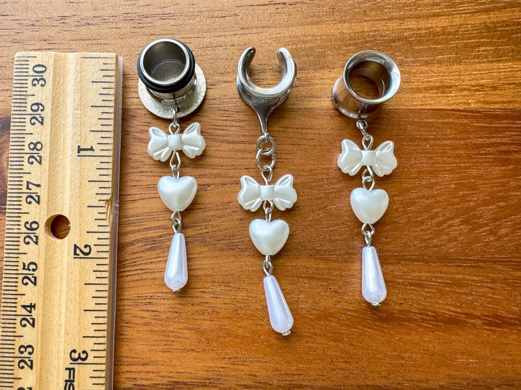 Faux Pearl Bow & Hearts