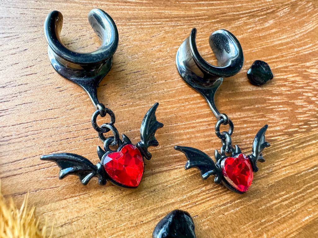 Mini Devilish Heart Bats Plug Earrings