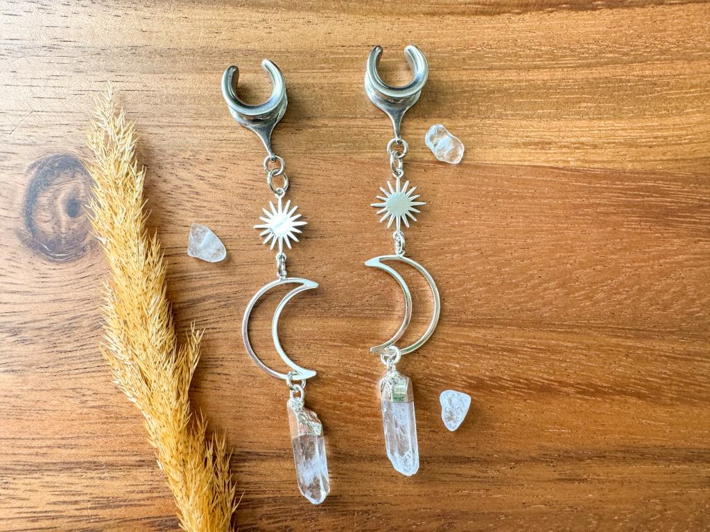 Silver Long Moon & Suns
