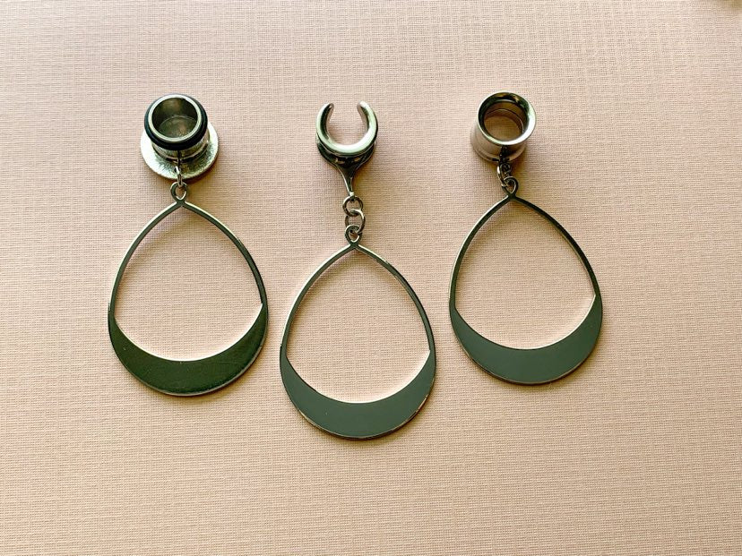 18k White Gold Tear Hoops