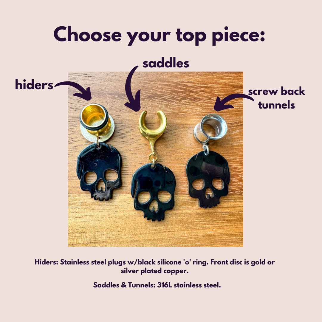 Black Shiny Skulls