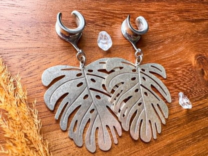 Antique Silver Monsteras Plug Earrings