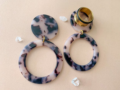 Beige & Black Tortoiseshell Hoops