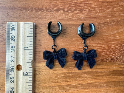 Black Velvet Bows
