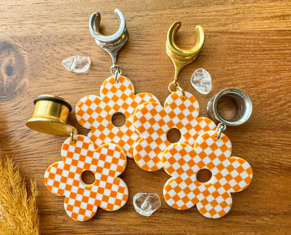 Checkered Hippie Daisies Plug Earrings