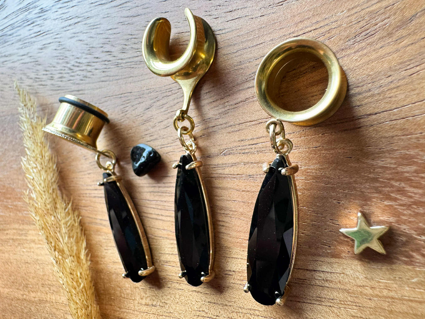 Elegant Black Tears Plug Earrings