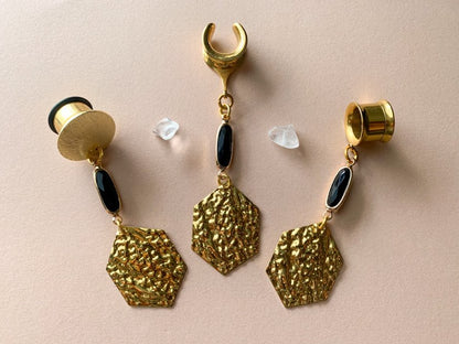 Black Jewel With Hammered Brass Pendants Plug Earrings