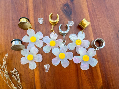 Gold Or Silver Daisy Flowers