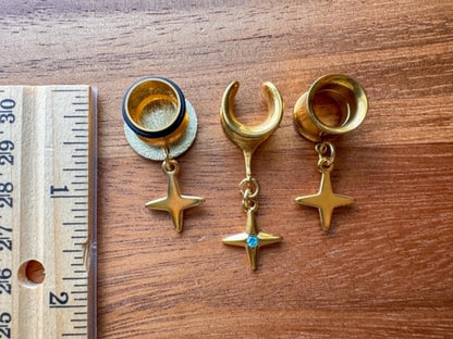 Gold Star Plugs With Matching Necklace