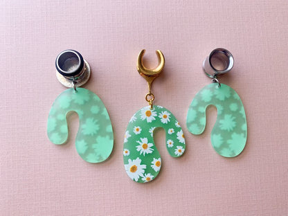 Gold or Silver Green U-Shaped Earrings With Daisy Print