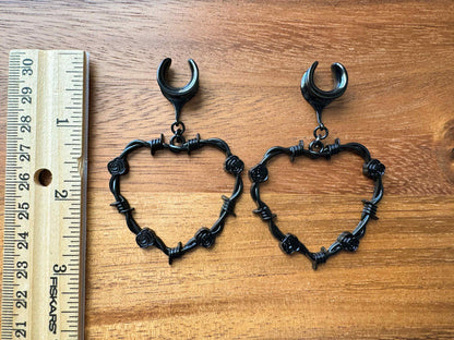Large Black Barbed Hearts