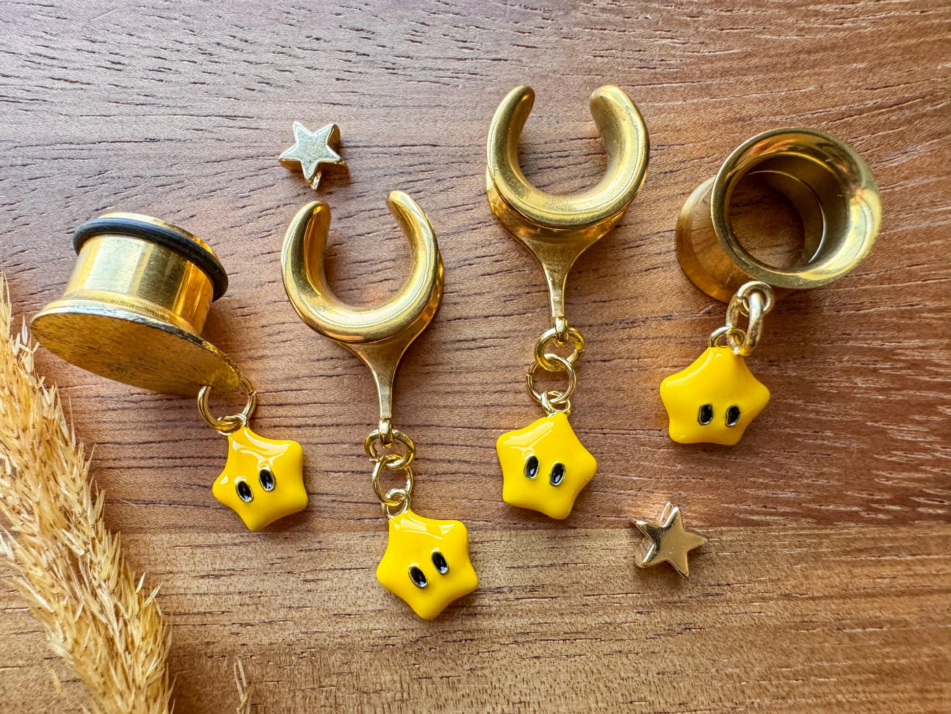 Mini Cartoon Star Dangles Plug Earrings