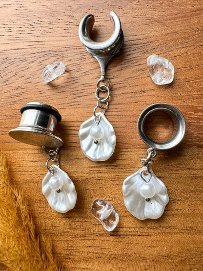 Mini Shell & Pearl Dangles