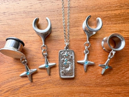 Silver Star Plugs With Matching Necklace