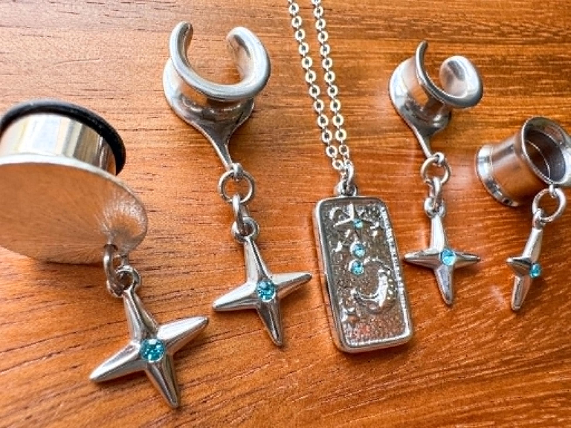 Silver Star Plugs With Matching Necklace