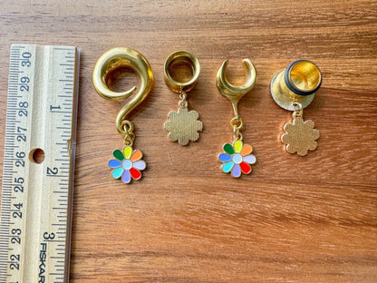 Small Rainbow Daisies