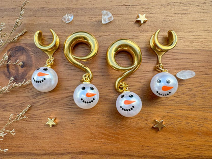 Snowman Pearls Plug Earrings