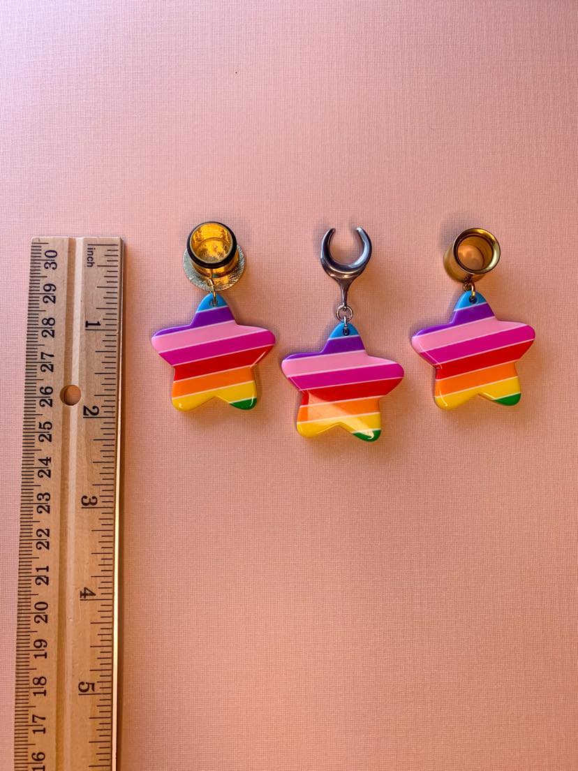 Star-Shaped Rainbow Dangles