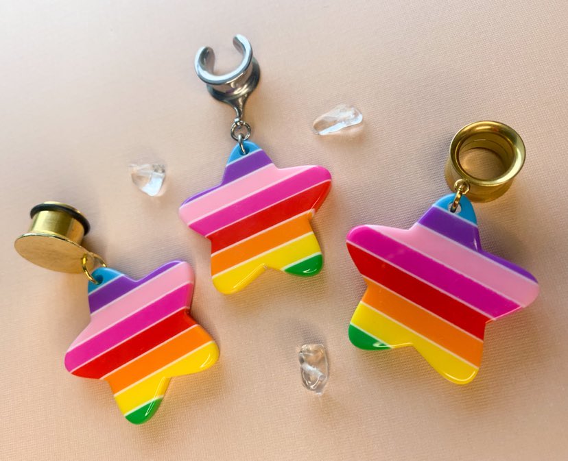 Star-Shaped Rainbow Dangles
