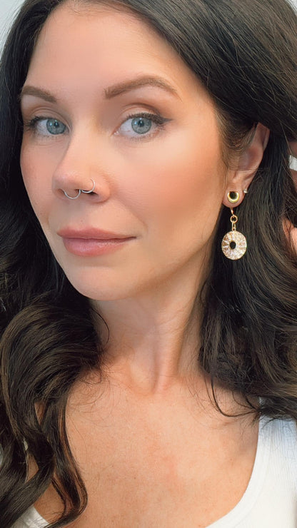 18k Textured Zircon Suns