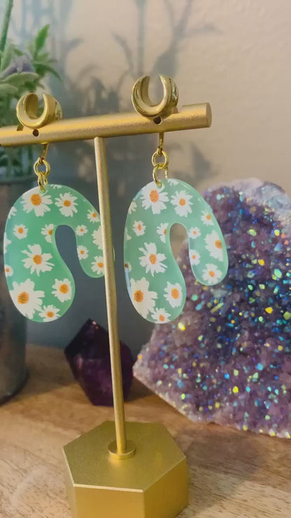 Gold or Silver Green U-Shaped Earrings With Daisy Print