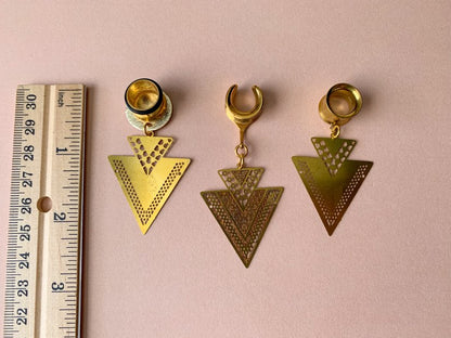 Double Triangle w/ Intricate Cutout Design