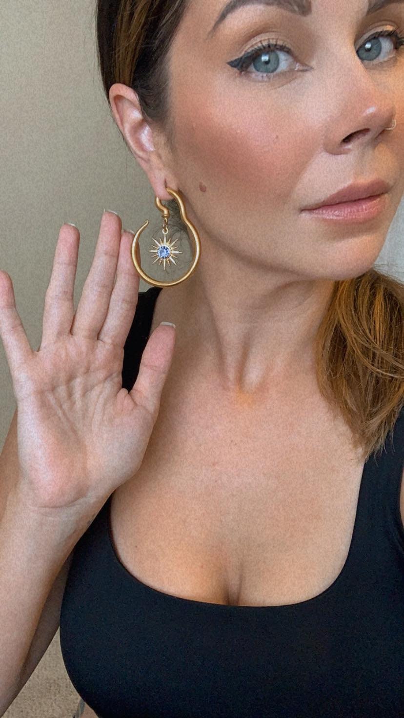 Gold Steel Hangers With Gold & Purple Sun Pendant
